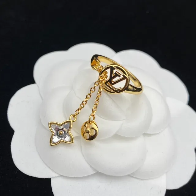 لويس فتون أقراط ذهبية شفافة بـ charm معلقة 5