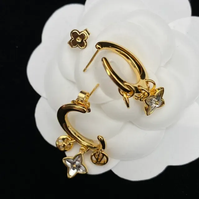 لويس فتون أقراط ذهبية شفافة بـ charm معلقة 7