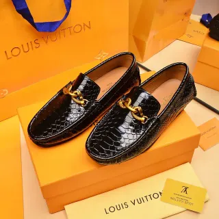 Louis Vuitton Horsebit Loafer أسود لامع بيثون جلد مكاسين