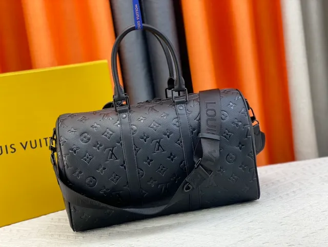 Louis Vuitton Keepall Boston काली एम्बॉस्ड मोनोग्राम चमड़े की डफल बैग 4