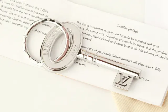 Louis Vuitton Key Holder Silver-Tone Metal Jewelry 2