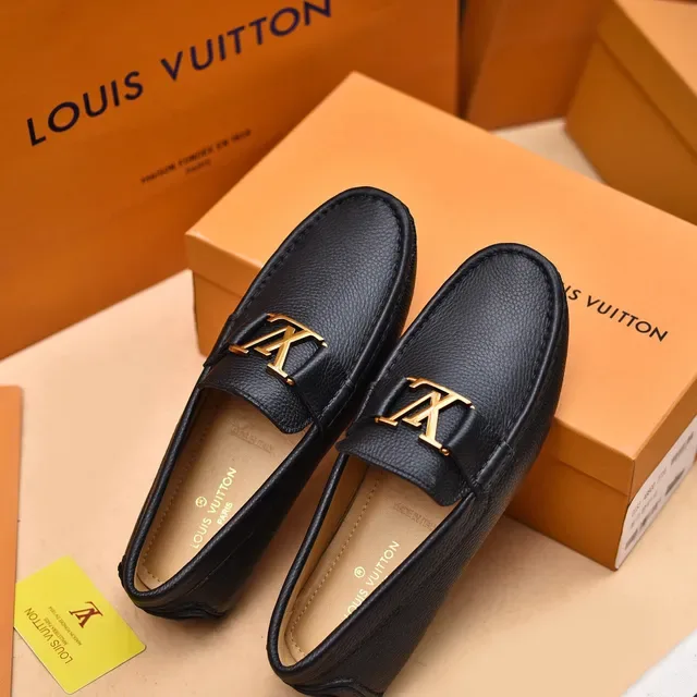 Louis Vuitton Loafer Noir Or Cuir Pébblé Boucle LV 4