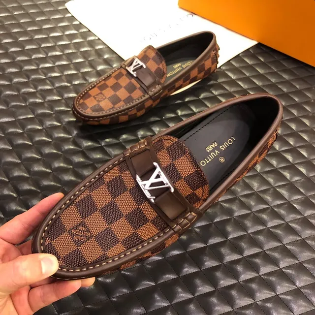 Louis Vuitton لافر بني بيج Damier Ebène Checkerboard Canvas Polished Silver-Tone LV Buckle لافر 3