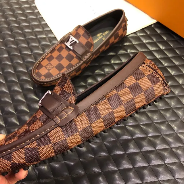 Louis Vuitton لافر بني بيج Damier Ebène Checkerboard Canvas Polished Silver-Tone LV Buckle لافر 4