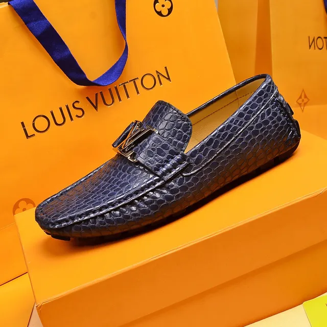 Louis Vuitton لوفر بحري ذهبي جلد مطبوع تمساح معدني مشبك LV Twist لوفر 5