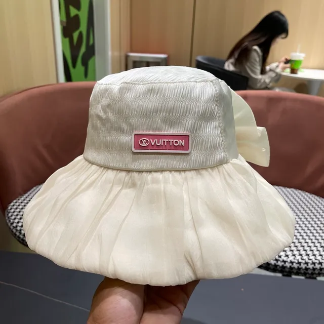 Louis Vuitton Logo Plaque Pleated Ruffled Bucket Hat 4