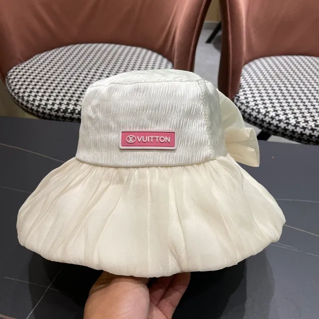 Louis Vuitton Logo Plaque Pleated Ruffled Bucket Hat 6