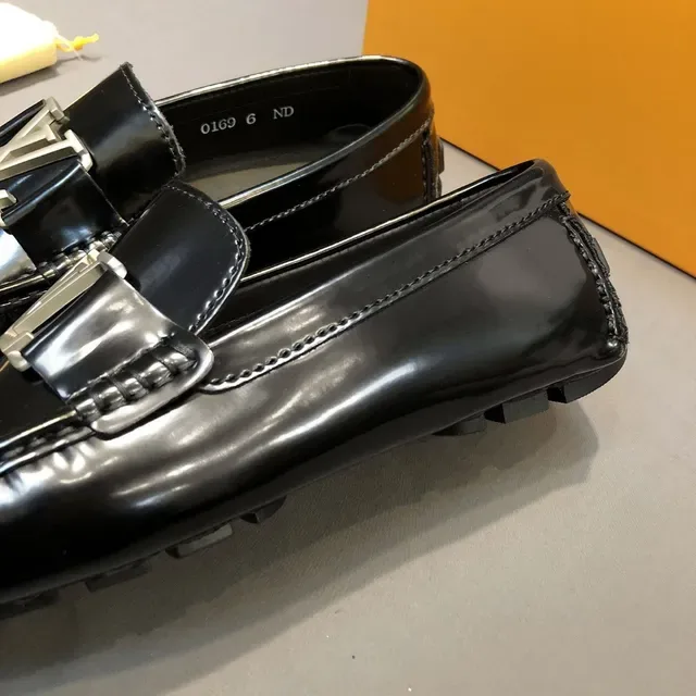 Louis Vuitton LV Buckle Loafer Mocassins Preto Couro Patent 2