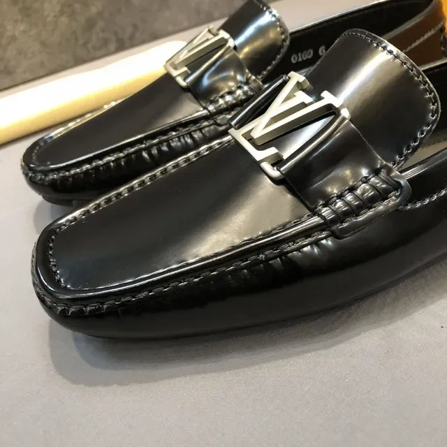 Louis Vuitton LV Buckle Loafer Mocassins Preto Couro Patent 4