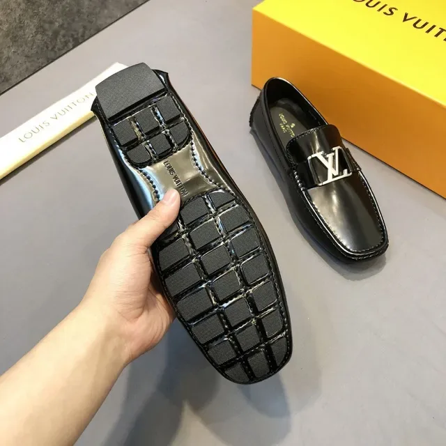 Louis Vuitton LV Buckle Loafer Mocassins Preto Couro Patent 6