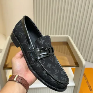 Louis Vuitton LV Loafer أسود Monogram Canvas جلد لامع Loafers