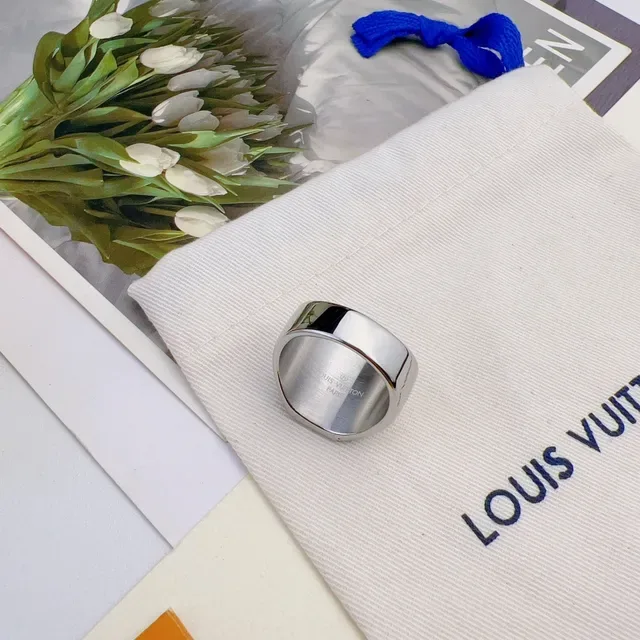 Louis Vuitton LV Signet Ring Silver-Tone Square Engraved Ring 5