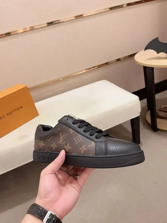 लुई विटन LV Trainer काला भूरा मोनोग्राम कैनवास लेदर ओवरले लाइफस्टाइल स्नीकर 4