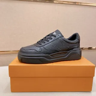 Louis Vuitton LV Trainer Negro Monograma Grabado Cuero Suela Esculpida Chunky Sneakers Lifestyle