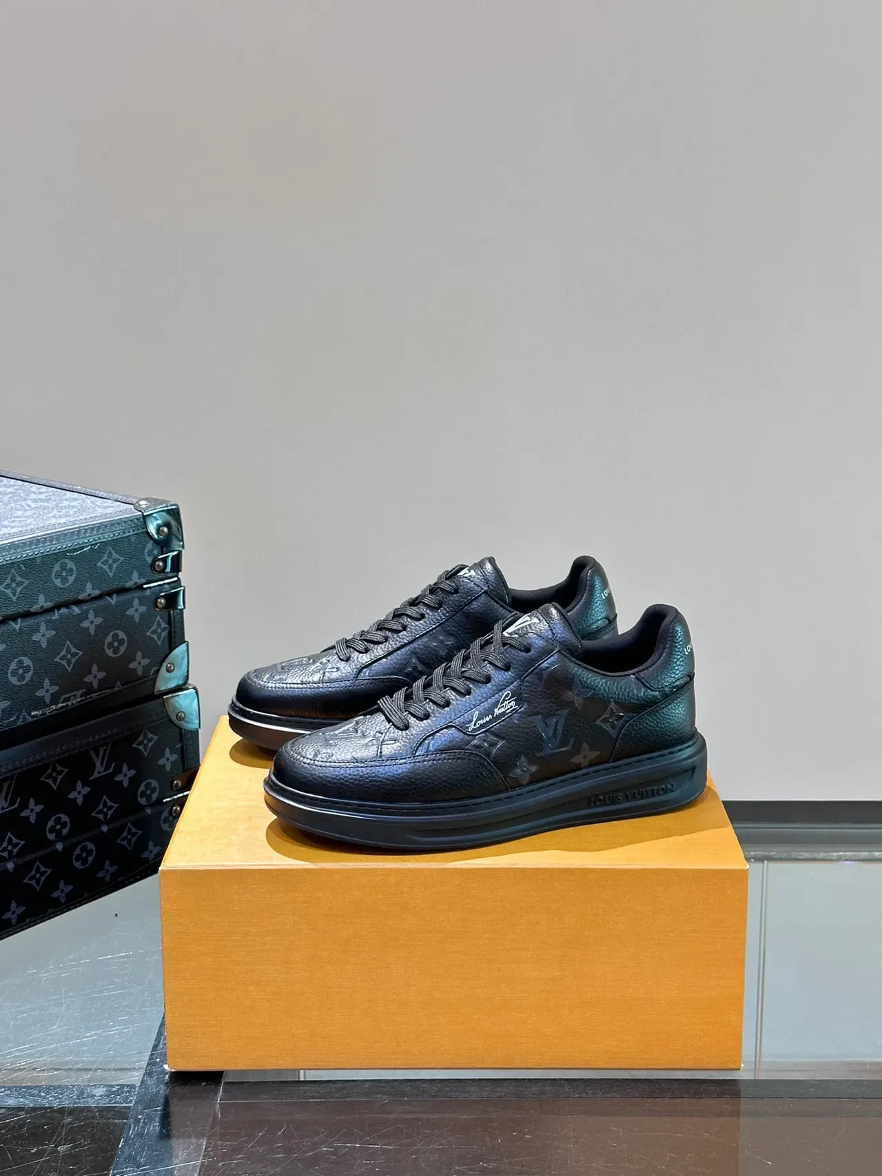 Louis Vuitton LV Trainer Black Monogram Leather Cursive Signature Detail Lifestyle Sneakers 3
