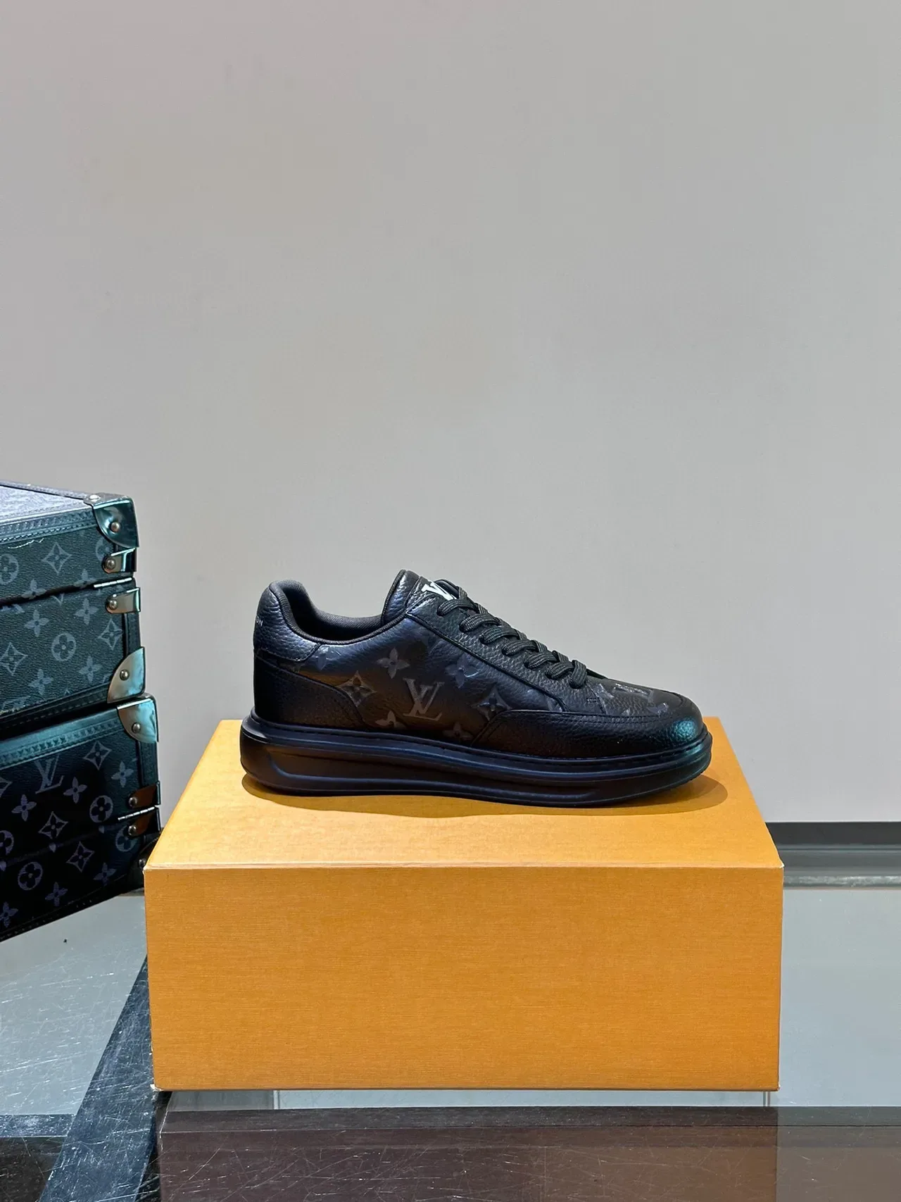 Louis Vuitton LV Trainer Black Monogram Leather Cursive Signature Detail Lifestyle Sneakers 6