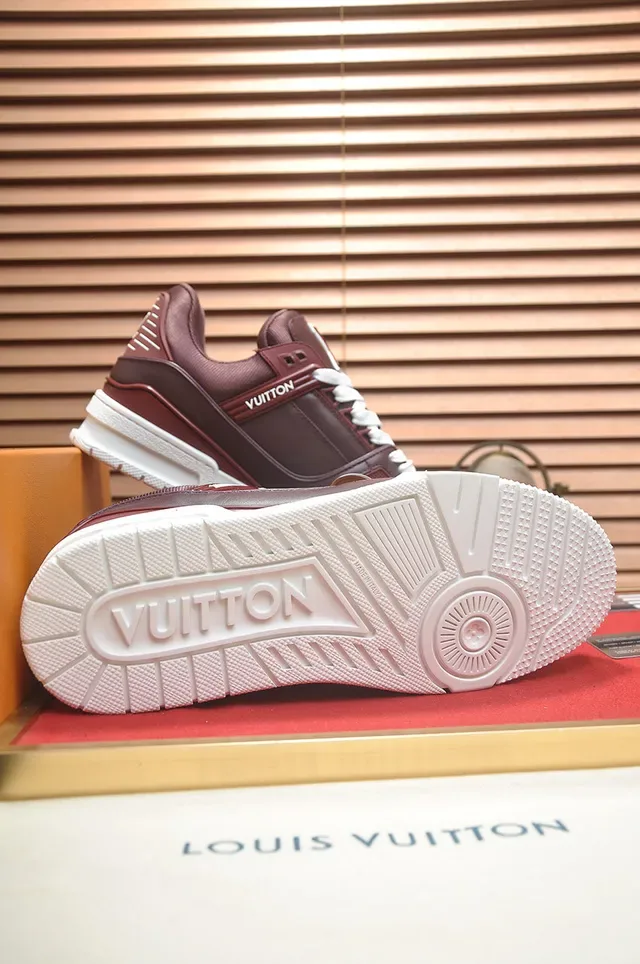 Louis Vuitton LV Trainer Borgoña Blanco Cuero Superior Suela Media Gruesa Lifestyle Sneakers 3