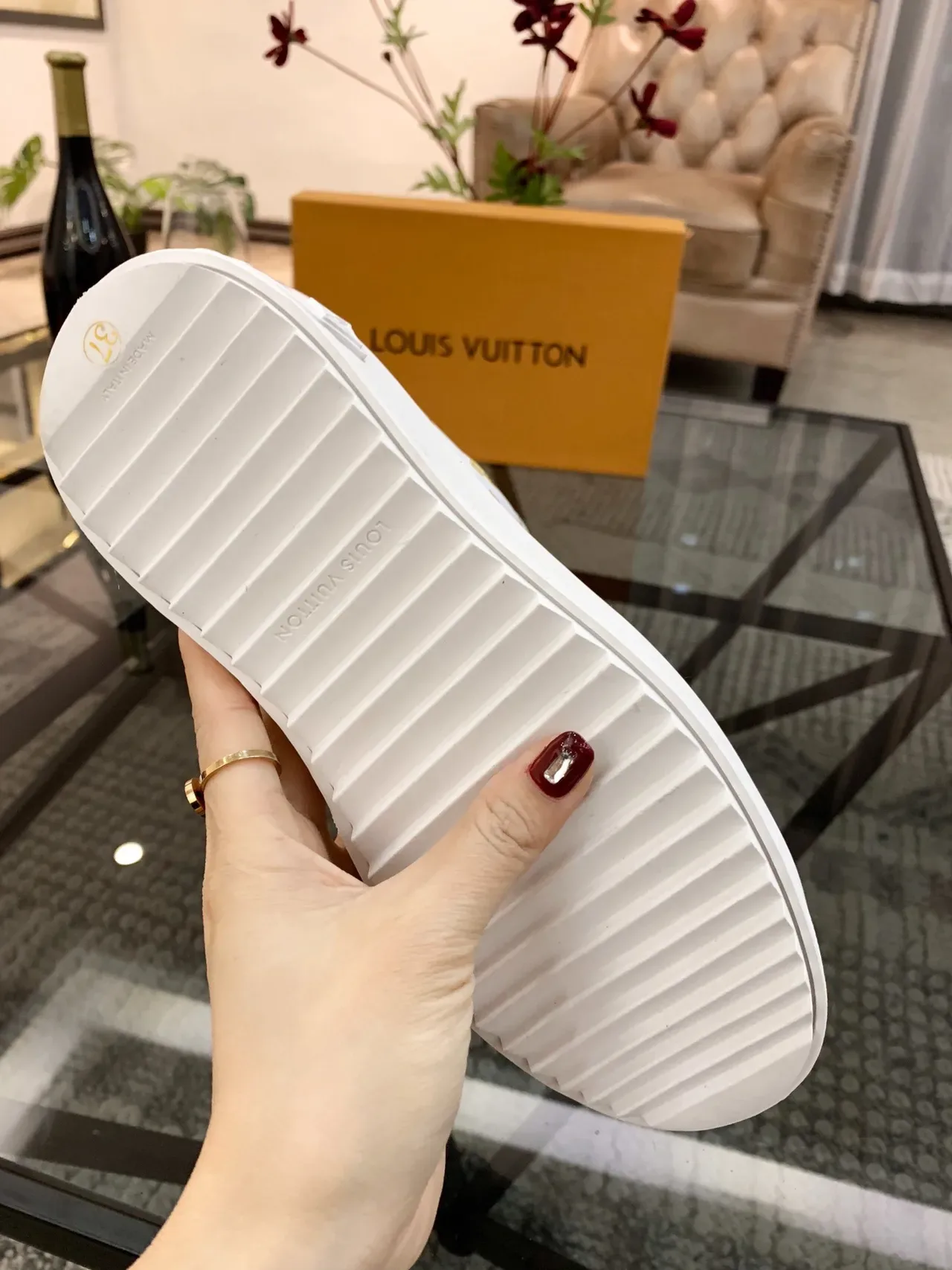 Louis Vuitton LV Trainer Tênis Lifestyle Brancos e Dourados com Monogram 5