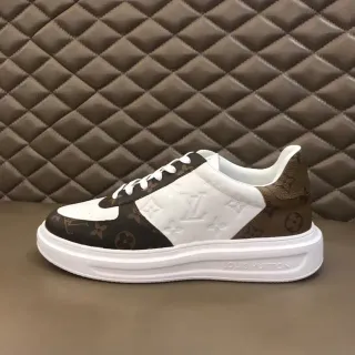 Louis Vuitton LV Trainer Blanco Marrón Monogram Canvas Cuero Embosado Sneakers Lifestyle