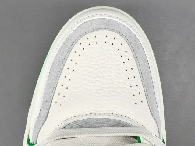 Louis Vuitton LV Trainer Tênis Lifestyle Branco Verde Couro Superior Costuras Contrastantes E Acentos 10