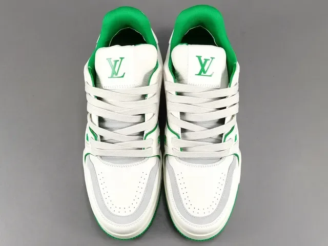 Louis Vuitton LV Trainer Tênis Lifestyle Branco Verde Couro Superior Costuras Contrastantes E Acentos 16
