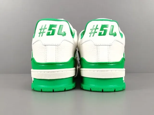 Louis Vuitton LV Trainer Tênis Lifestyle Branco Verde Couro Superior Costuras Contrastantes E Acentos 17