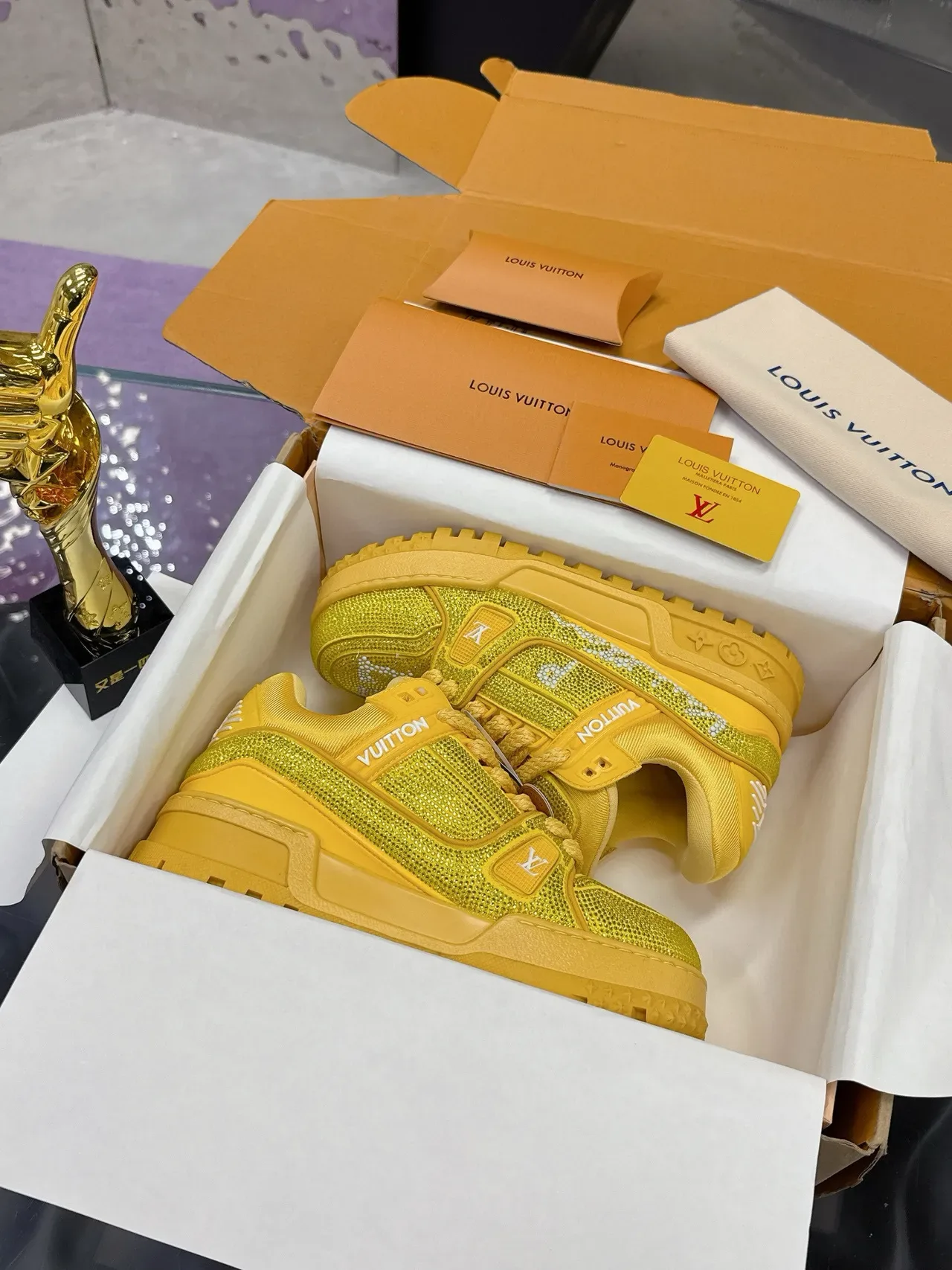 Louis Vuitton LV Trainer 黄色白色 水晶-镶嵌 网状绳-系带 生活方式运动鞋 2