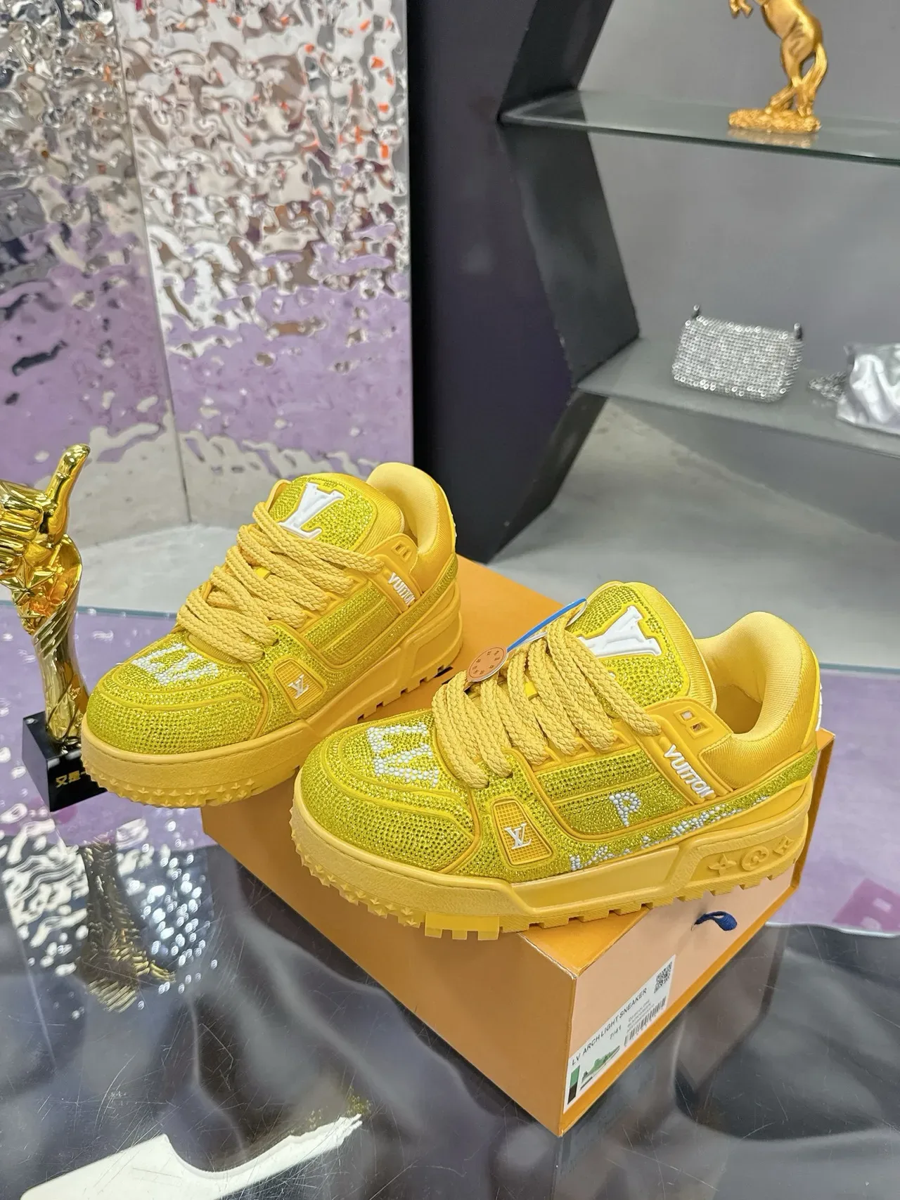 Louis Vuitton LV Trainer 黄色白色 水晶-镶嵌 网状绳-系带 生活方式运动鞋 4