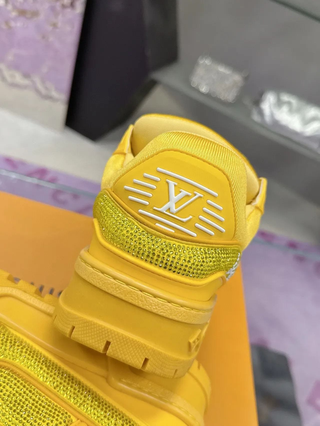 Louis Vuitton LV Trainer 黄色白色 水晶-镶嵌 网状绳-系带 生活方式运动鞋 9