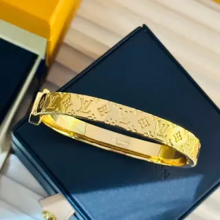 Louis Vuitton Monogram سوار ذهبي بنجل مفصل