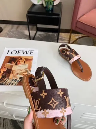 Louis Vuitton 米色印花帆布粉色滚边平跟人字拖休闲凉鞋 6