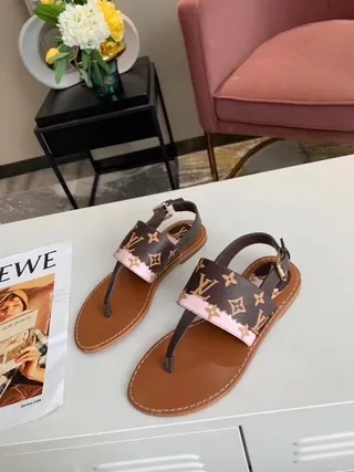 Louis Vuitton 米色印花帆布粉色滚边平跟人字拖休闲凉鞋 8