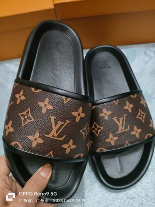 Louis Vuitton Monograma Lona Slides 4