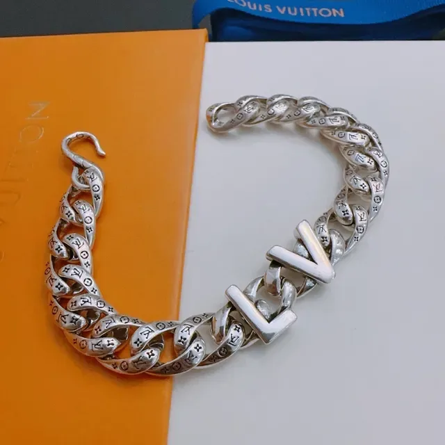 Louis Vuitton Monogram Chain Silver Bracelet 8