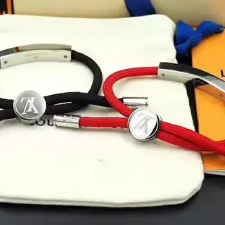 Louis Vuitton Monogram سوار حبل أسود وأحمر مضفوف
