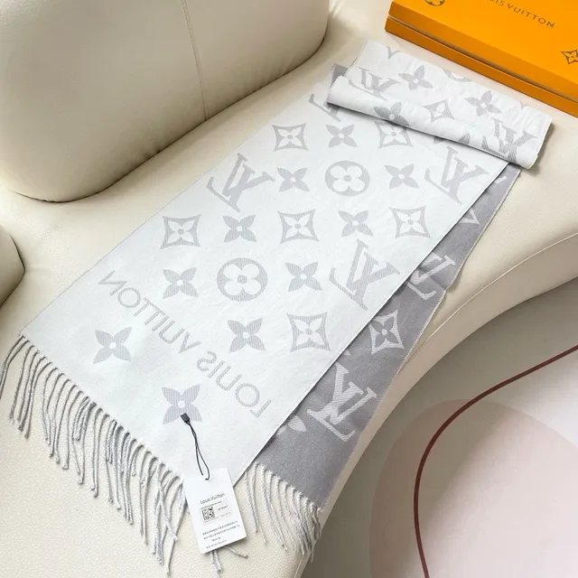 Louis Vuitton Monogram ग्रे सफेद फ्रिंज Cashmere स्कार्फ 5