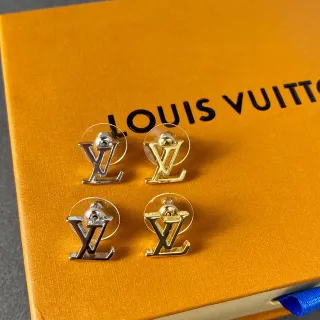 Louis Vuitton Monogram Logo أقراط الدرز
