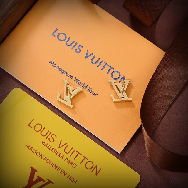 Louis Vuitton Monogram Pavé Crystal Stud Gold Transparent Earrings 2