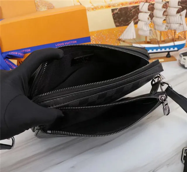 Louis Vuitton Multi Pochette Accessoires Negro Gris Damier Graphite Lona a cuadros Cierre con cremallera Bolso cruzado 2