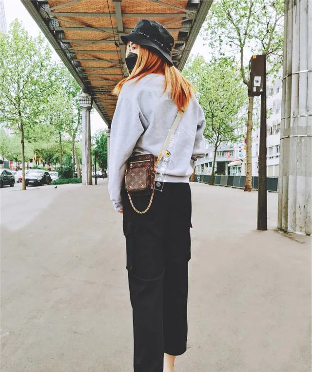 Louis Vuitton Multi Pochette Accessoires Sac à bandoulière marron doré toile monogrammée avec sangle de chaîne 3