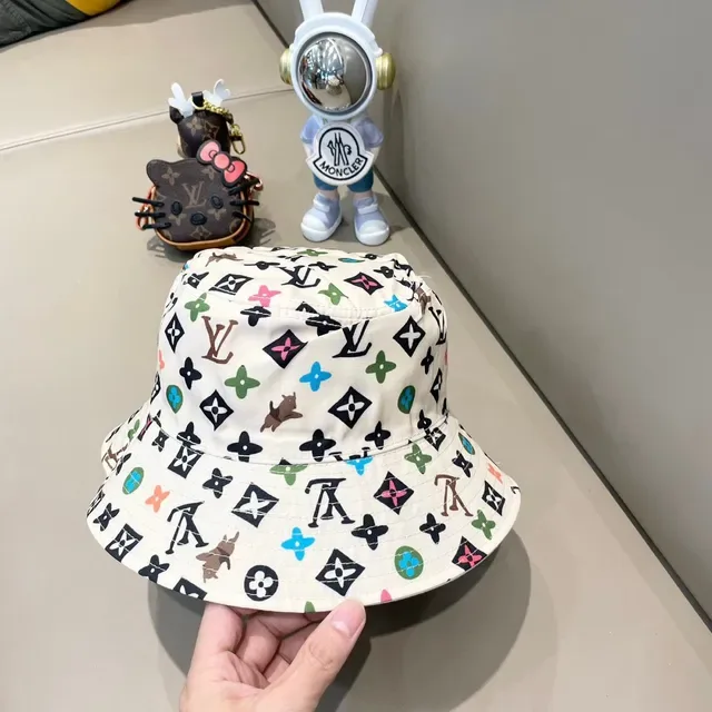 Louis Vuitton Boné Bucket Multicor Impressão Monogram 1