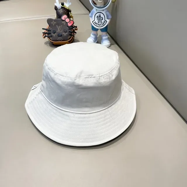 Louis Vuitton Boné Bucket Multicor Impressão Monogram 5