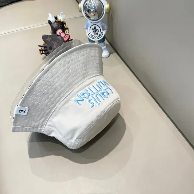 Louis Vuitton Boné Bucket Multicor Impressão Monogram 7