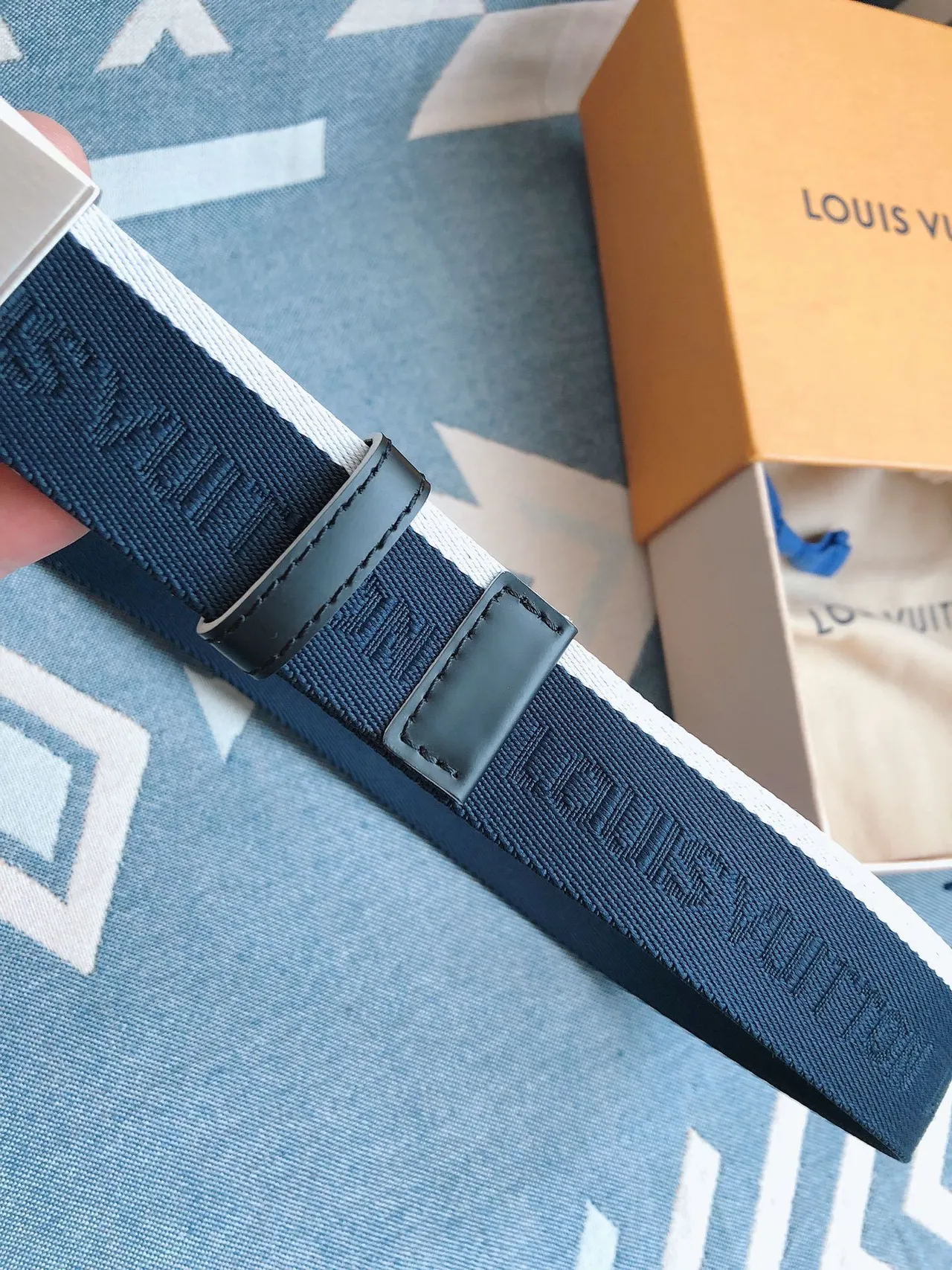 Ceinture Louis Vuitton Bleu Marine Sangle en Nylon Tressée Boucle en Métal Brossé Ceinture en Toile 5