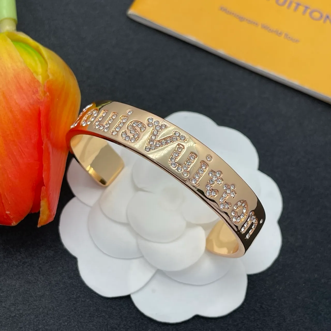 路易威登 Pavé 水晶手链 金白 刻字品牌手链 6