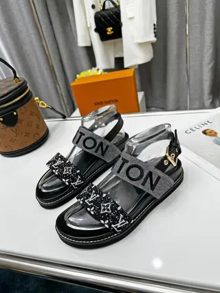 Louis Vuitton Run Away काला भूरा बहु पट्टी पारदर्शी तल आरामदायक सैंडल 7
