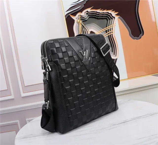 Louis Vuitton Run Away حقيبة كروس بودي أسود مبطن نسيج سلة 8