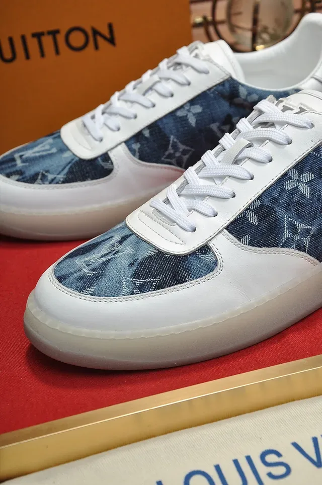 Louis Vuitton Run Away জিন্স মনোগ্রাম সাদা এবং নীল জীবনযাপন স্নিকার্স 2