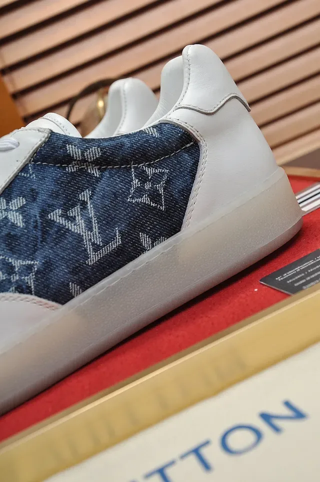 Louis Vuitton Run Away জিন্স মনোগ্রাম সাদা এবং নীল জীবনযাপন স্নিকার্স 3