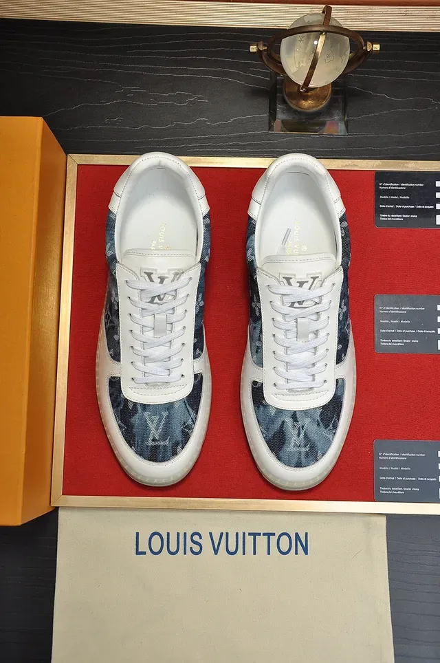 Louis Vuitton Run Away জিন্স মনোগ্রাম সাদা এবং নীল জীবনযাপন স্নিকার্স 9